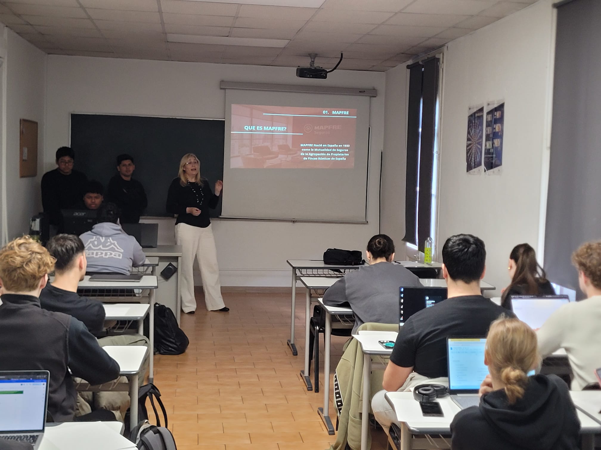 Visita representant de Mapfre: coneixent el funcionament del sector assegurador