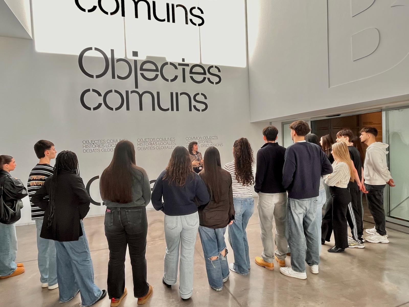 Visita al Museu del Disseny de Barcelona dels alumnes de 2on curs de MK i Publicitat